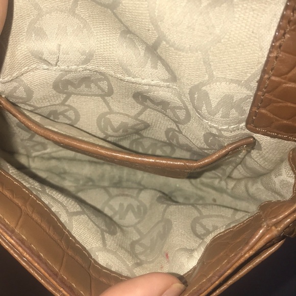 Authentic - Picture 6 of 8